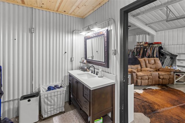 7122 Farm Road 1499, Sumner, TX 75486