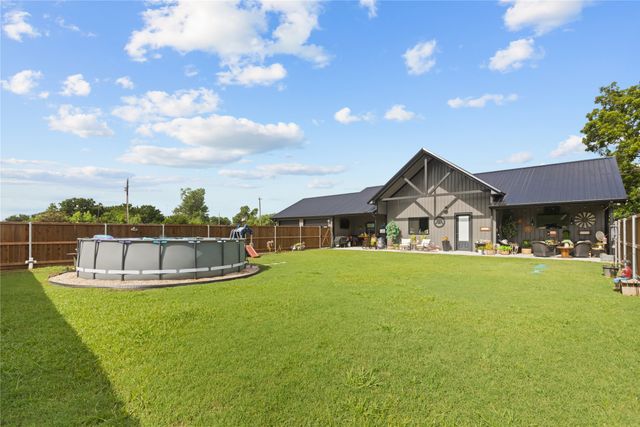 7122 Farm Road 1499, Sumner, TX 75486