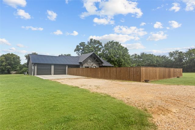 7122 Farm Road 1499, Sumner, TX 75486