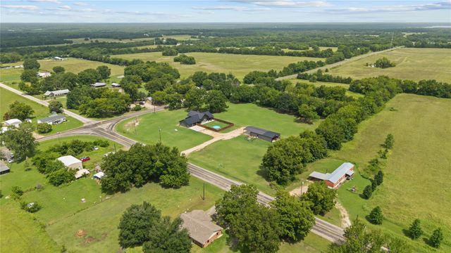 7122 Farm Road 1499, Sumner, TX 75486