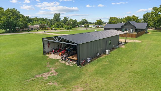 7122 Farm Road 1499, Sumner, TX 75486