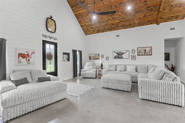 7122 Farm Road 1499, Sumner, TX 75486