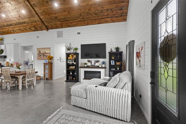 7122 Farm Road 1499, Sumner, TX 75486