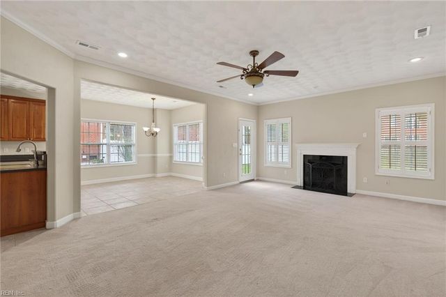 1105 Timber Neck MALL, Chesapeake, VA 23320