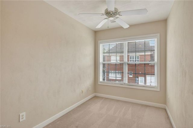 1105 Timber Neck MALL, Chesapeake, VA 23320