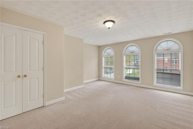 1105 Timber Neck MALL, Chesapeake, VA 23320