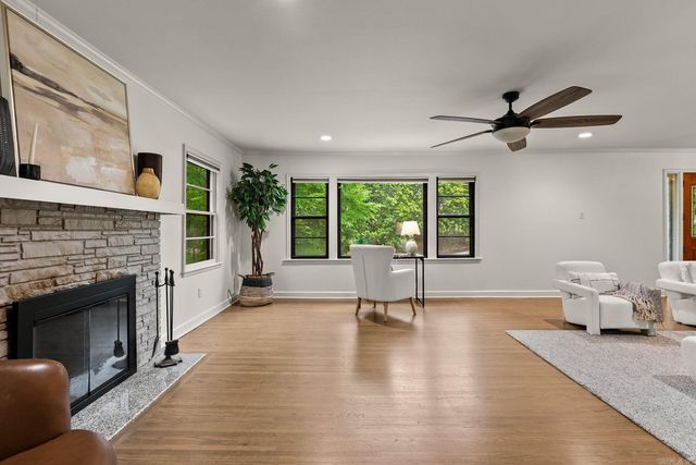 2104 Brownwood Rd, Little Rock, AR 72207