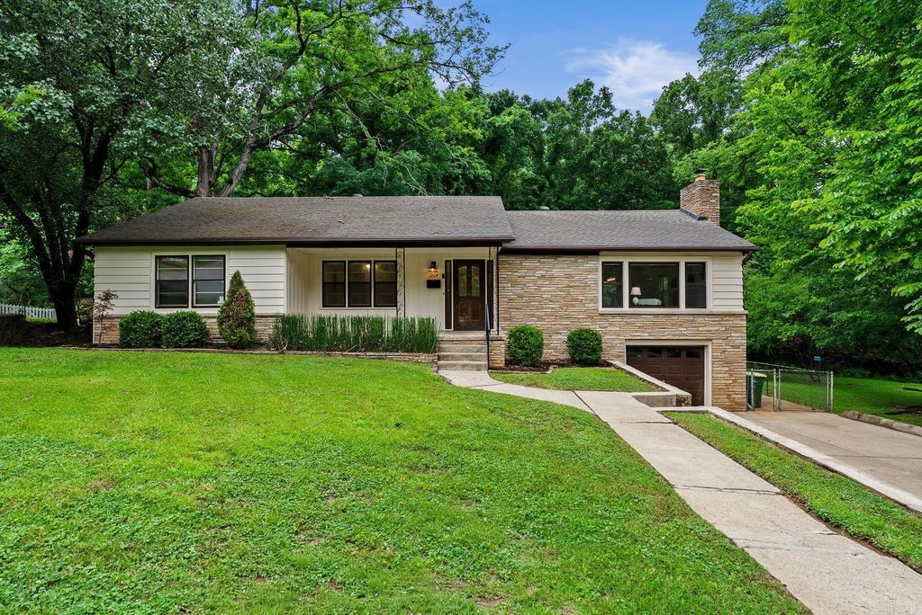 2104 Brownwood Rd, Little Rock, AR 72207