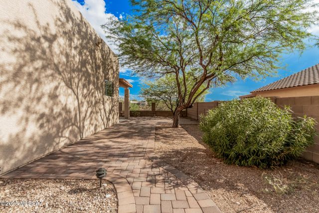 10836 S Heart Break Ridge Place, Vail, AZ 85641