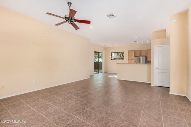 10836 S Heart Break Ridge Place, Vail, AZ 85641