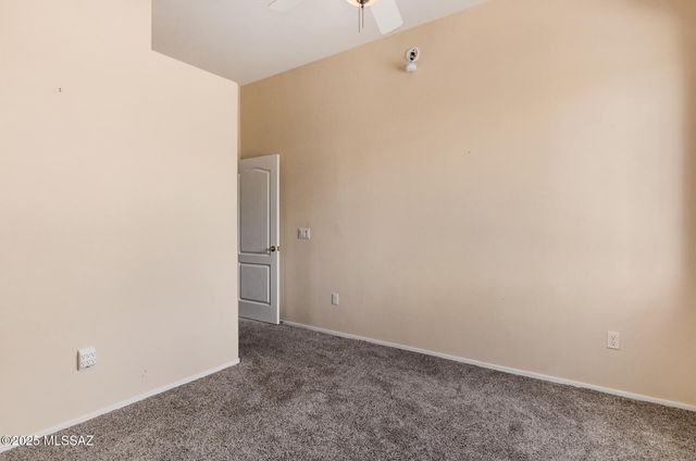 10836 S Heart Break Ridge Place, Vail, AZ 85641