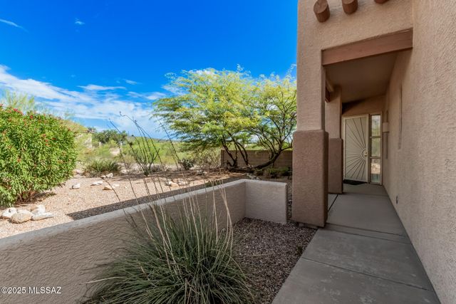 10836 S Heart Break Ridge Place, Vail, AZ 85641