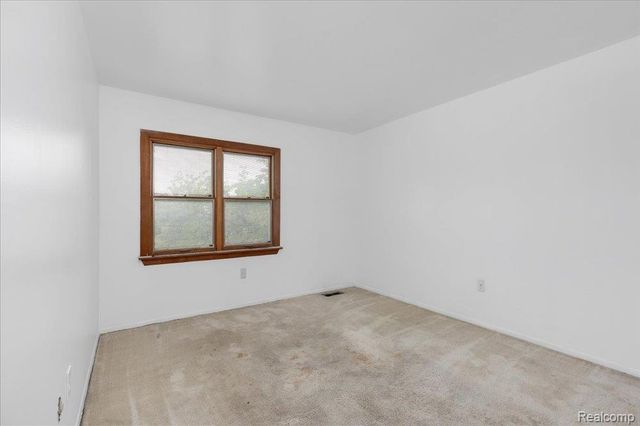 23067 Heatherbrae Way, Novi, MI 48375