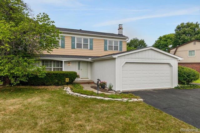 23067 Heatherbrae Way, Novi, MI 48375