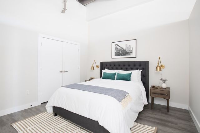 630 Washington 207, Boston, MA 02111