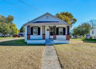 216 Wilson ST, Salem, VA 24153