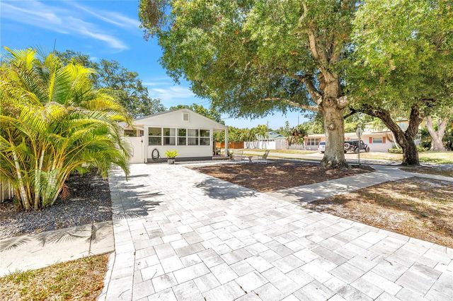798 45TH AVENUE N, St Petersburg, FL 33703