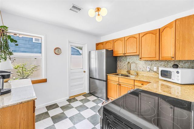 798 45TH AVENUE N, St Petersburg, FL 33703