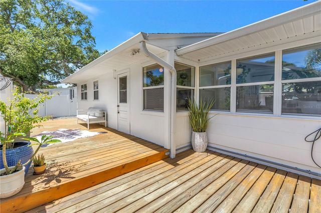 798 45TH AVENUE N, St Petersburg, FL 33703