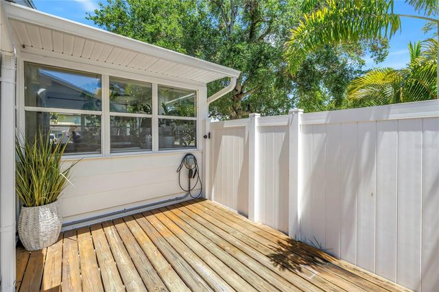 798 45TH AVENUE N, St Petersburg, FL 33703