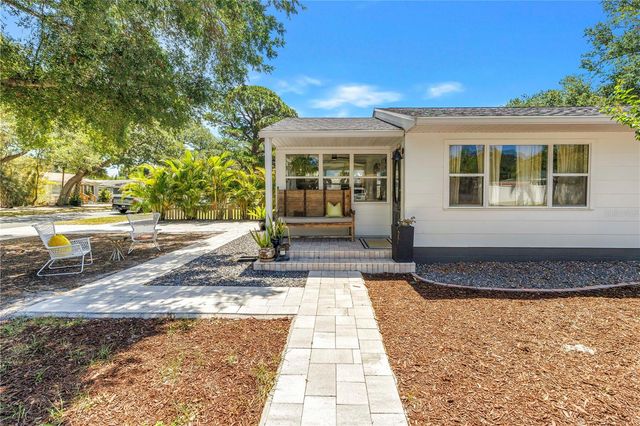 798 45TH AVENUE N, St Petersburg, FL 33703