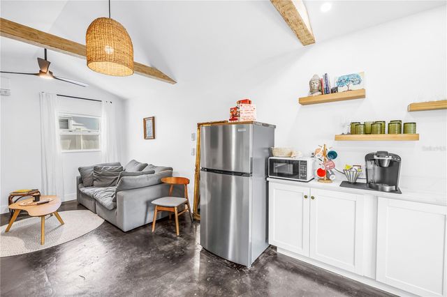 798 45TH AVENUE N, St Petersburg, FL 33703