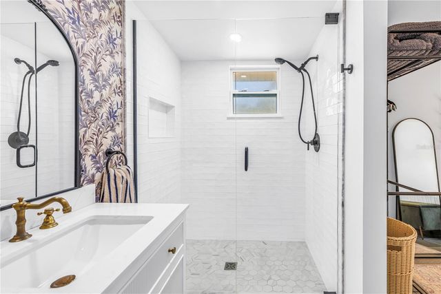 798 45TH AVENUE N, St Petersburg, FL 33703