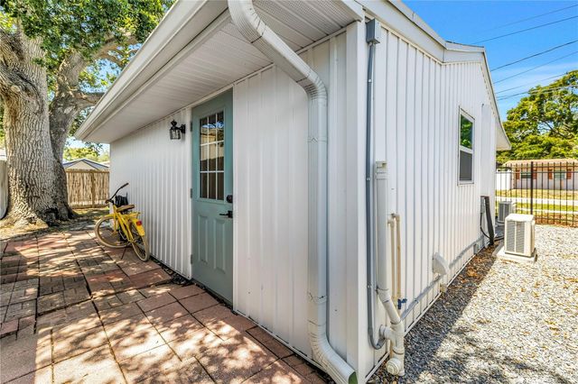 798 45TH AVENUE N, St Petersburg, FL 33703