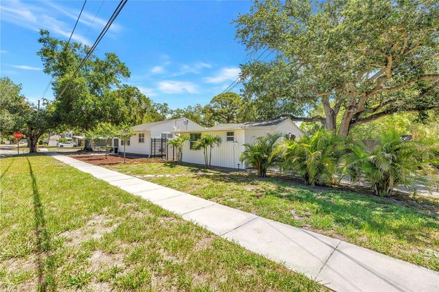 798 45TH AVENUE N, St Petersburg, FL 33703