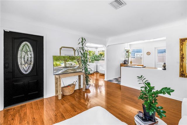 798 45TH AVENUE N, St Petersburg, FL 33703