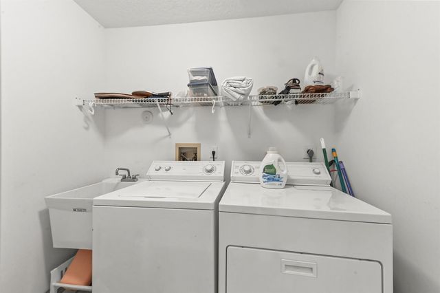 5952 Regal Glen Drive 207, Boynton Beach, FL 33437