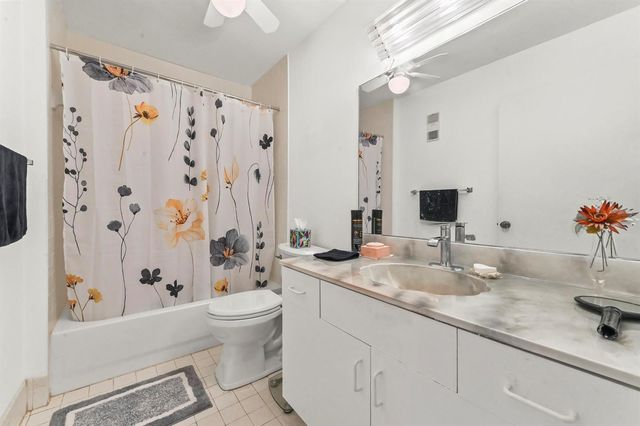 5952 Regal Glen Drive 207, Boynton Beach, FL 33437