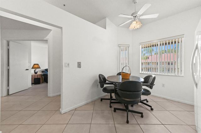 5952 Regal Glen Drive 207, Boynton Beach, FL 33437