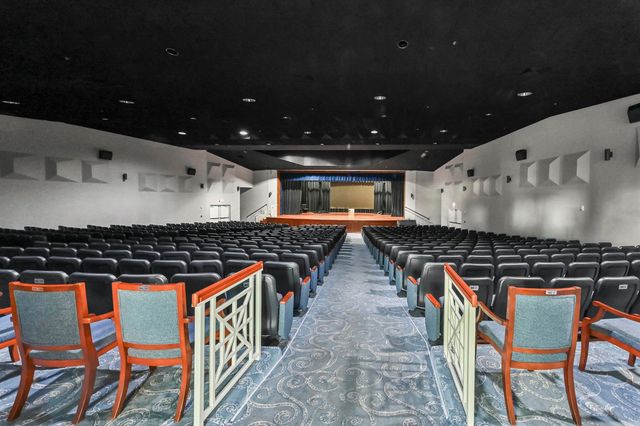 5952 Regal Glen Drive 207, Boynton Beach, FL 33437