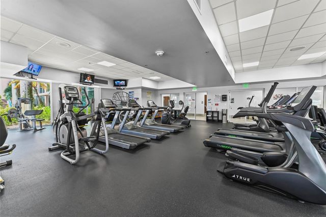 5952 Regal Glen Drive 207, Boynton Beach, FL 33437