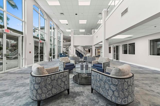5952 Regal Glen Drive 207, Boynton Beach, FL 33437