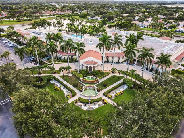 5952 Regal Glen Drive 207, Boynton Beach, FL 33437