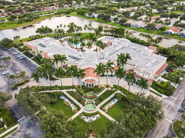 5952 Regal Glen Drive 207, Boynton Beach, FL 33437
