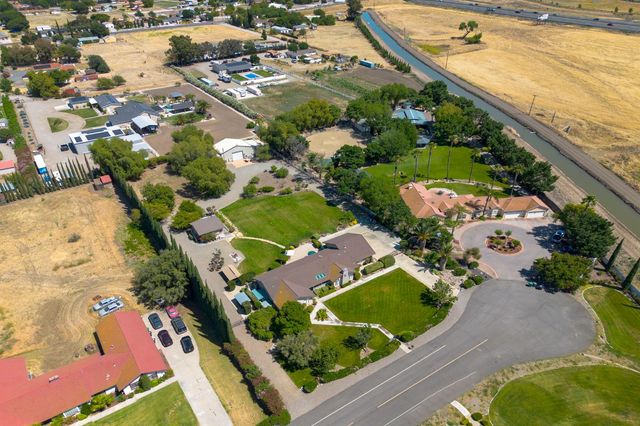 23472 Los Ranchos Dr, Tracy, CA 95304