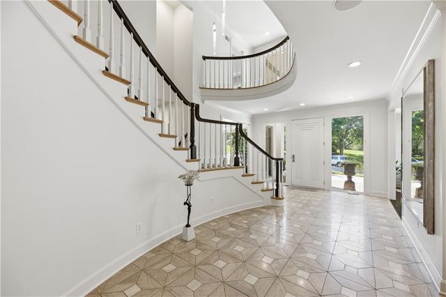 3048 W 118th Terrace, Leawood, KS 66211