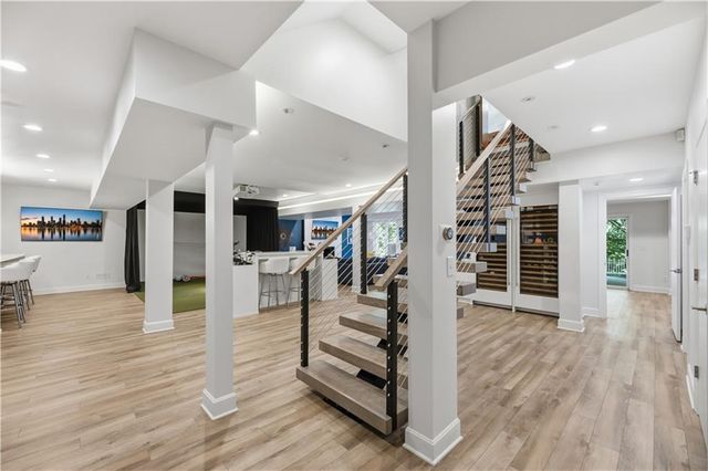 3048 W 118th Terrace, Leawood, KS 66211