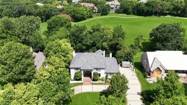 3048 W 118th Terrace, Leawood, KS 66211