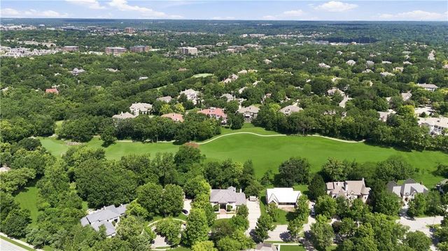 3048 W 118th Terrace, Leawood, KS 66211