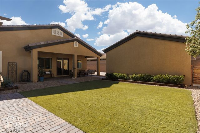 7742 West Camero Avenue, Las Vegas, NV 89113