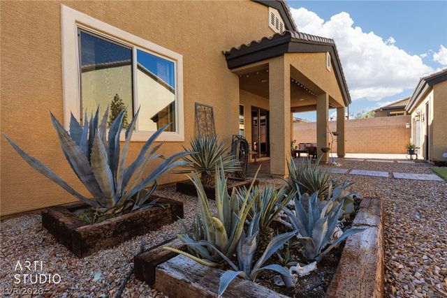 7742 West Camero Avenue, Las Vegas, NV 89113