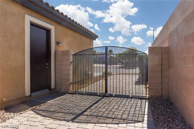 7742 West Camero Avenue, Las Vegas, NV 89113