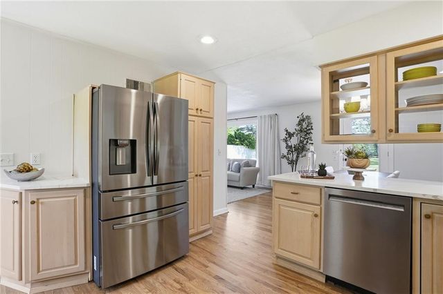 1316 E 108th Street, Kansas City, MO 64131