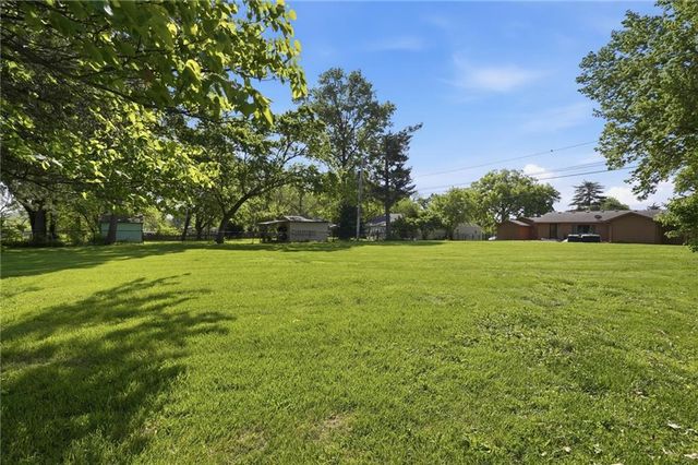 1316 E 108th Street, Kansas City, MO 64131