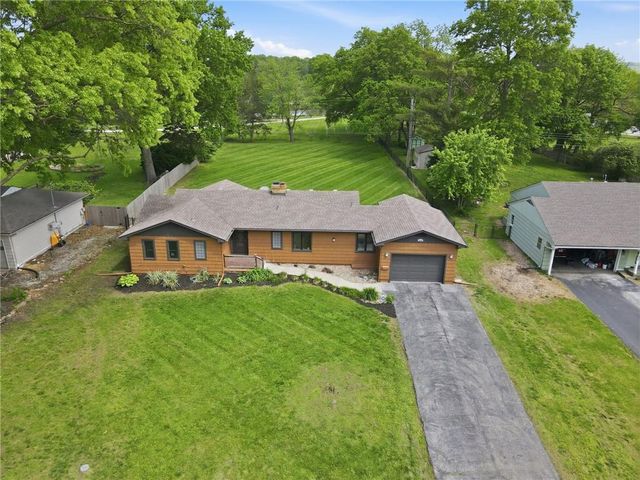 1316 E 108th Street, Kansas City, MO 64131