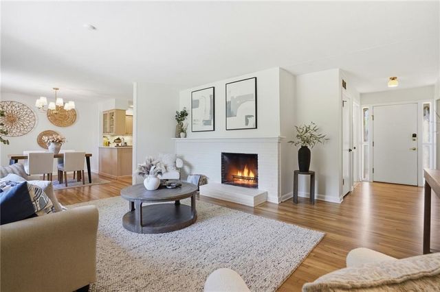 1316 E 108th Street, Kansas City, MO 64131